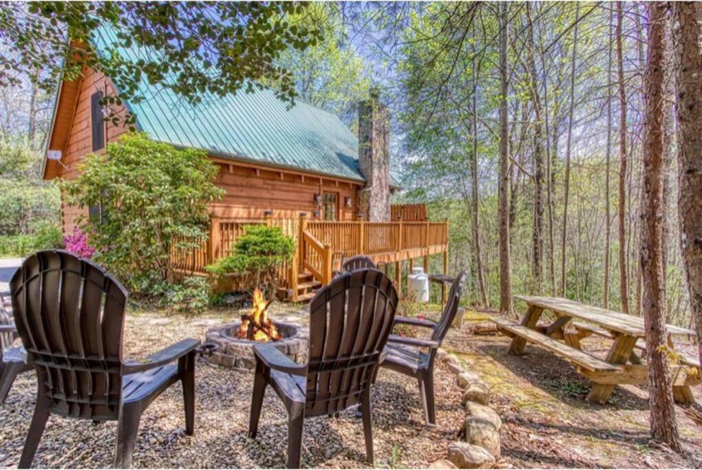 Lazy Bear Cabin เซอเวียร์วีล ภายนอก รูปภาพ