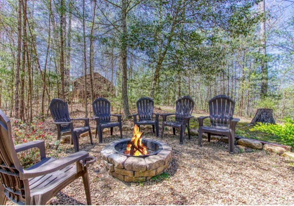 Lazy Bear Cabin เซอเวียร์วีล ภายนอก รูปภาพ