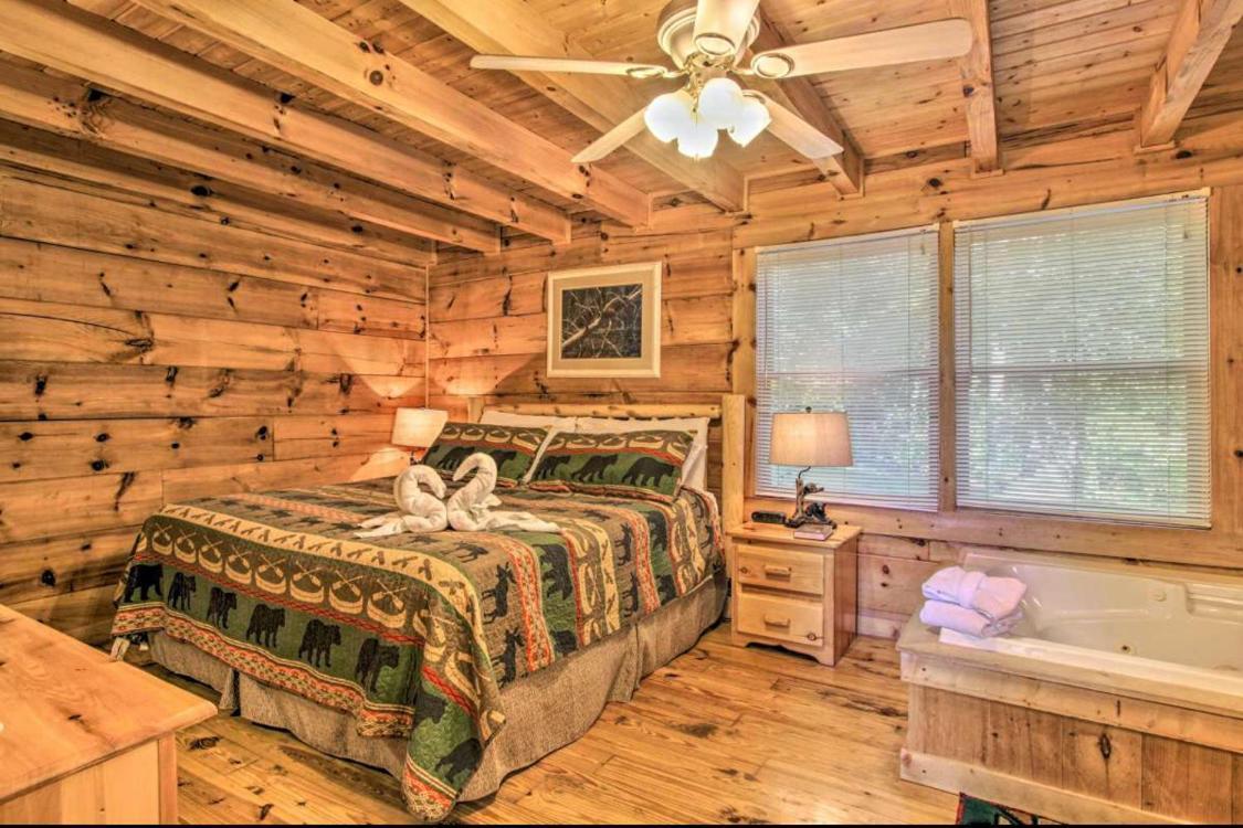 Lazy Bear Cabin เซอเวียร์วีล ภายนอก รูปภาพ