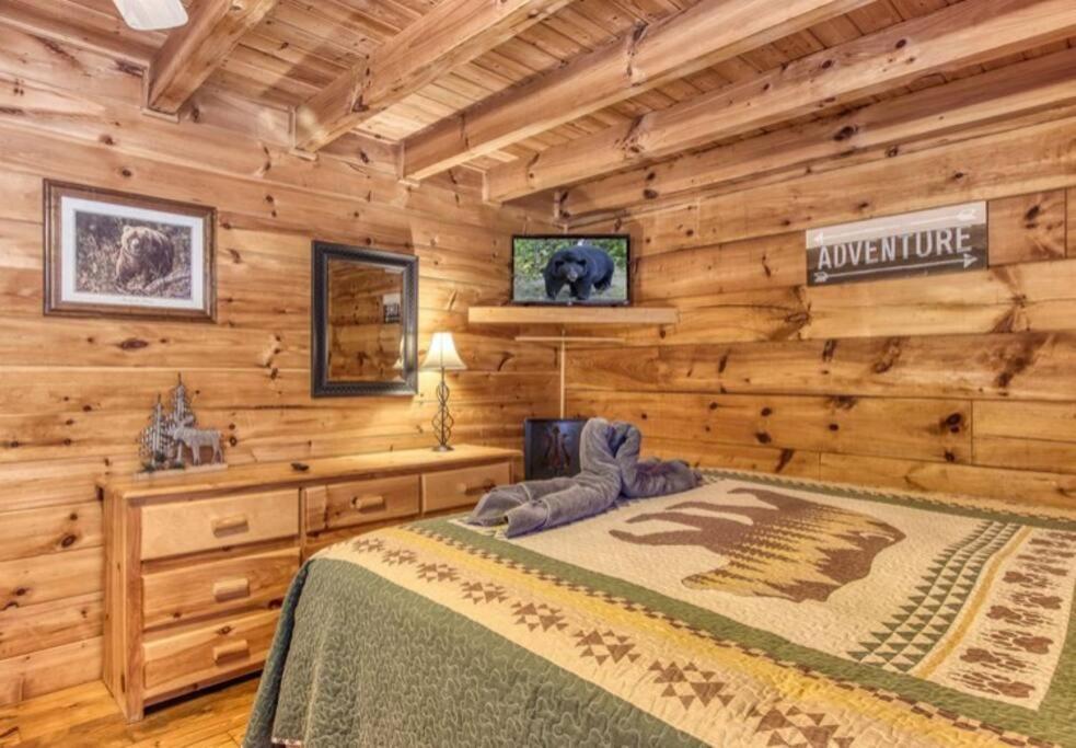 Lazy Bear Cabin เซอเวียร์วีล ภายนอก รูปภาพ