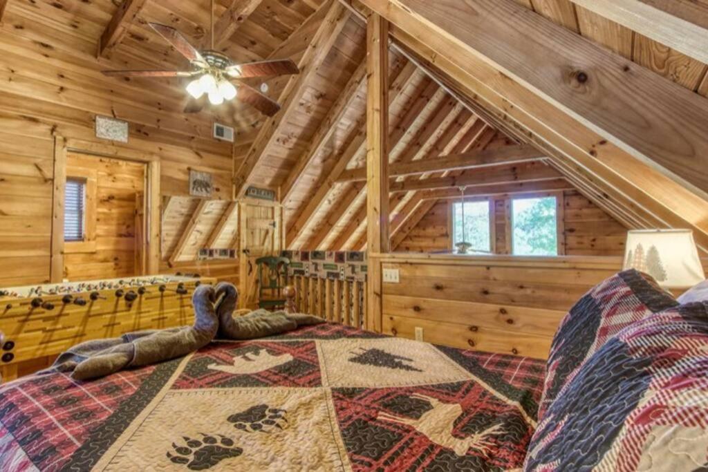 Lazy Bear Cabin เซอเวียร์วีล ภายนอก รูปภาพ